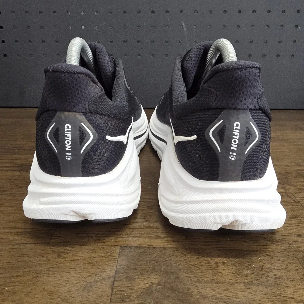 Hoka One One Clifton 10 Womens Size 8.5B Black Athletic Running Shoes Sneakers